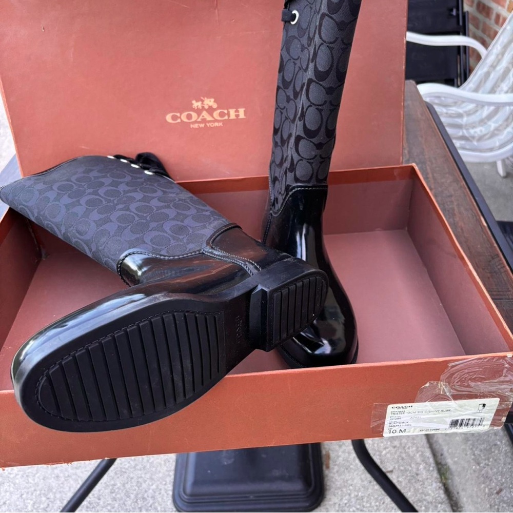 Coach boots
